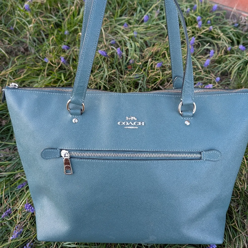 🥰EUC Coach #79608 Zip Top Teal Saffiano Leather Oversized Shoulder Tote Bag - Picture 6 of 16